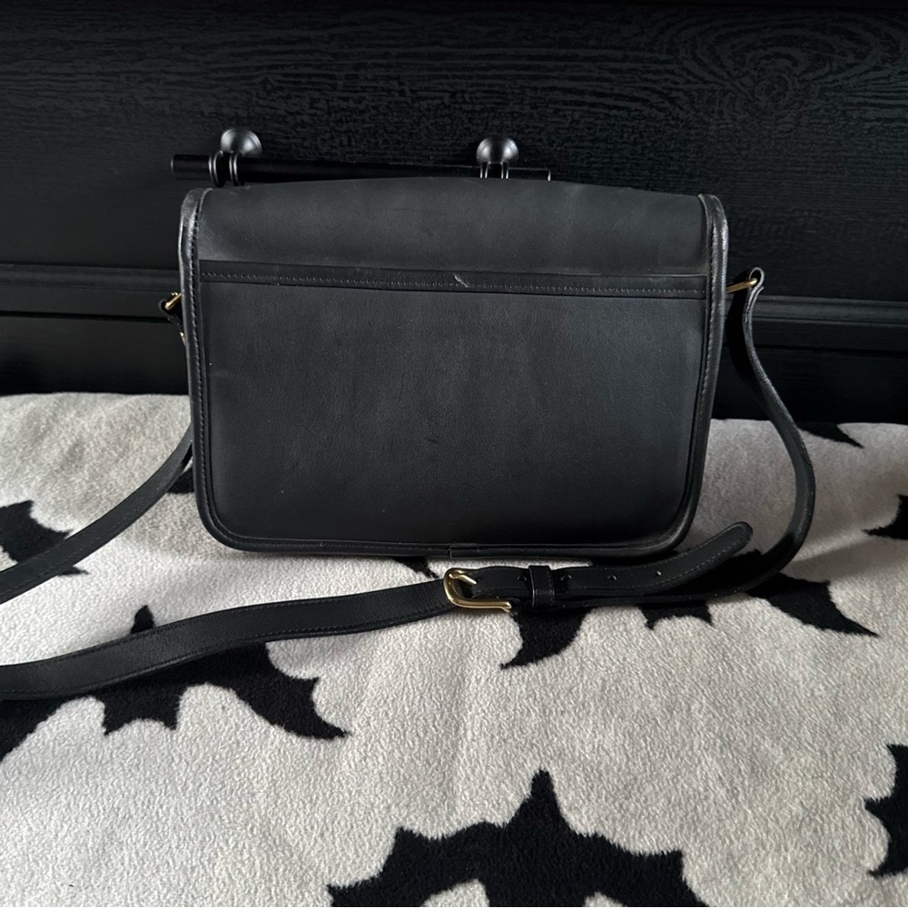 Vintage Coach Shoulder Bag - Picture 3 of 11